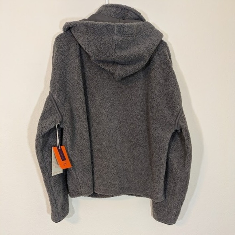 NWT Freely Irene Sherpa Jacket Gray L Women's Gorpcore Outdoor Fleece Hooded Zip - Picture 2 of 8